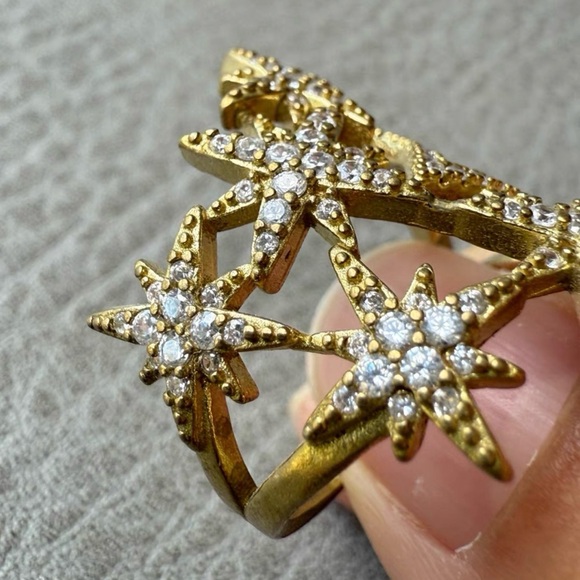 Star Ring - Picture 7 of 8